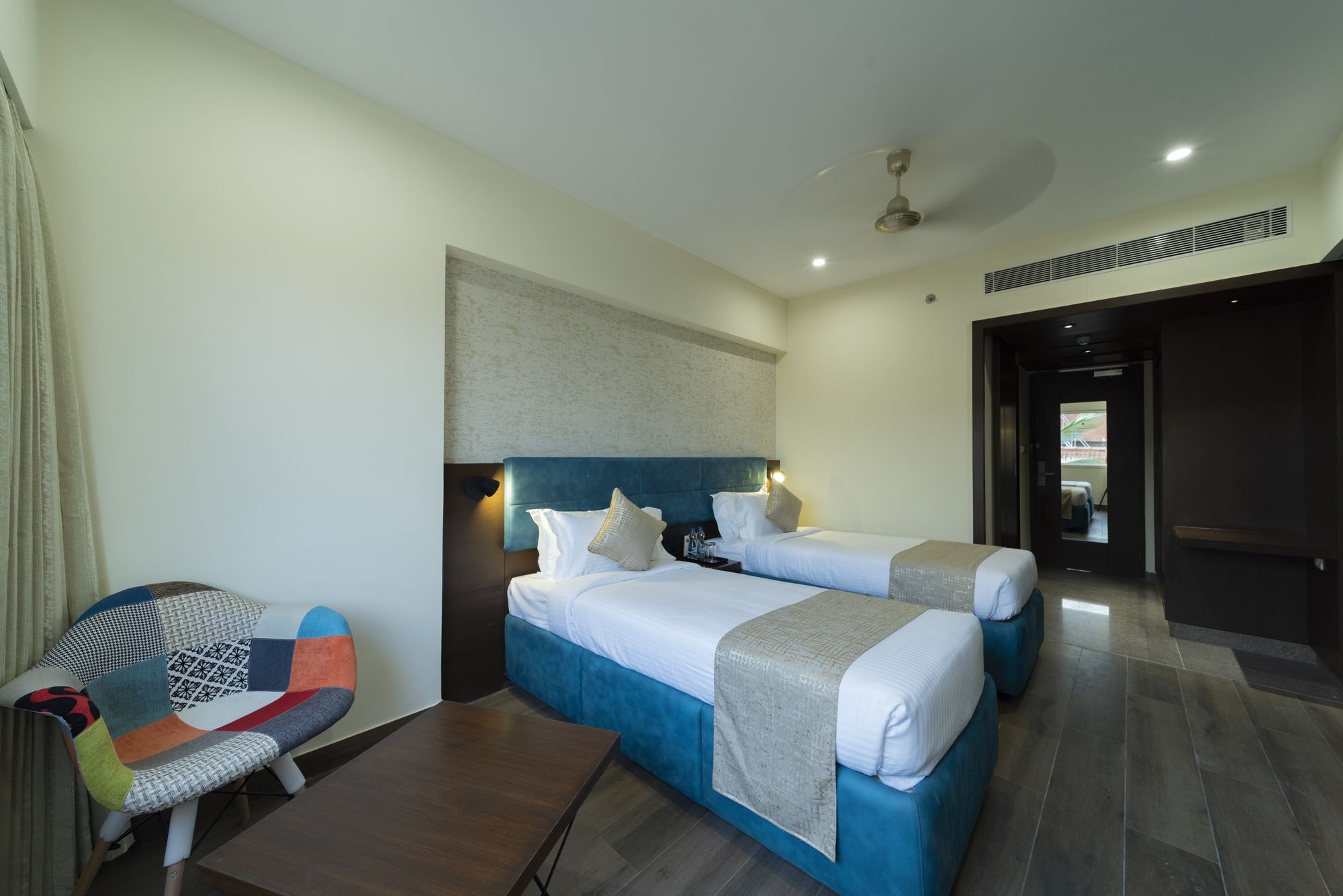 Bhagini Icon Domlur Hotel Bangalore Exterior foto